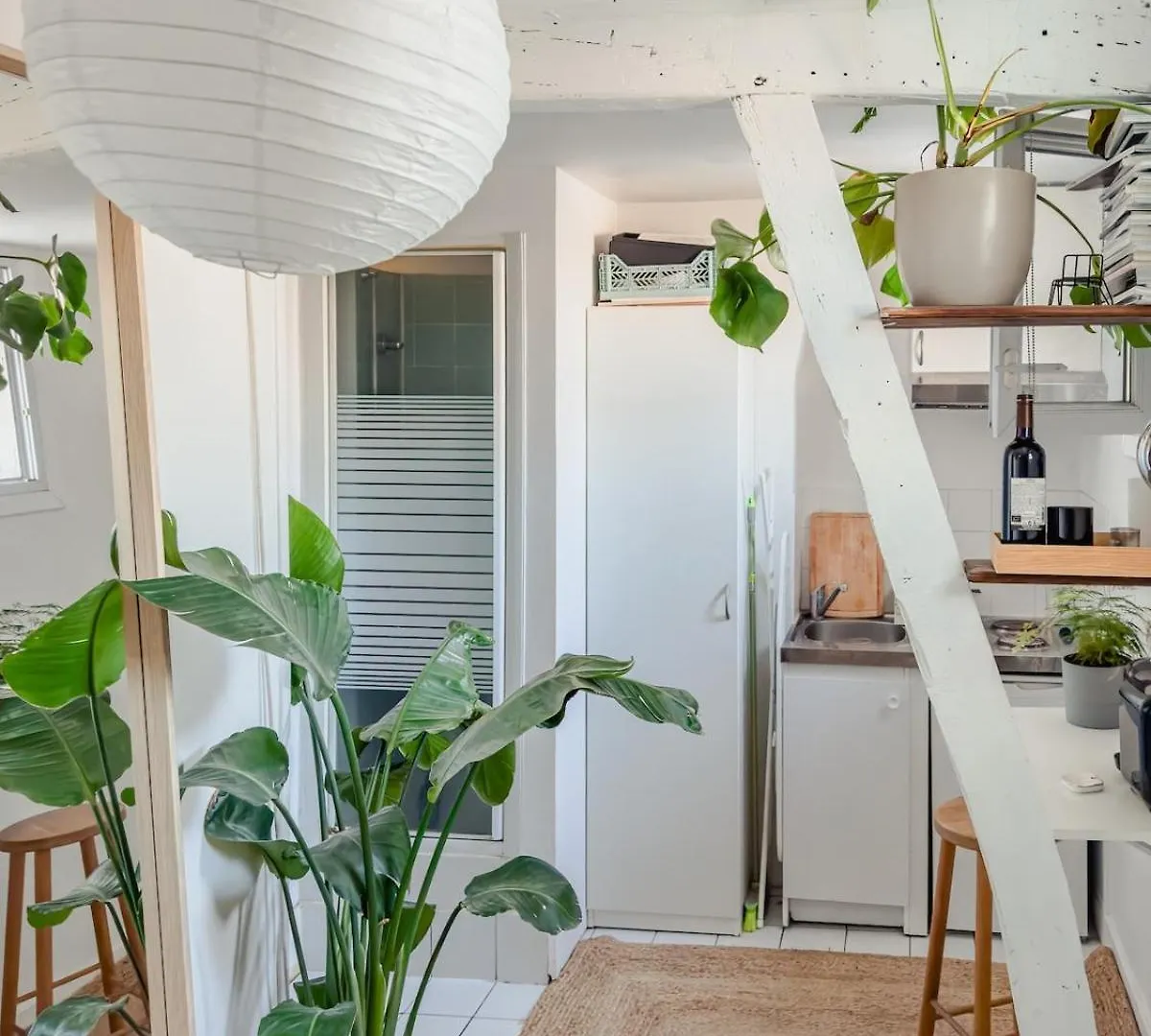 Bright And Beautiful Studio In The Heart Of Le Marais Paris Apartment